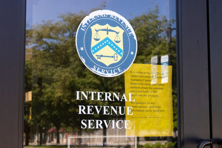 Terre Haute - Circa May 2020: Internal Revenue Service office. The IRS has closed many Taxpayer Assistance Centers due to COVID-19.のeditorial素材