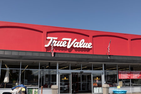 Prescott - Circa September 2021: True Value Home and Garden Center. True Value is a subsidiary of ACON Investments.のeditorial素材