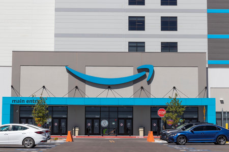 Albuquerque - Circa September 2021: Amazon.com ABQ1 Fulfillment Center. Amazon is the Largest Internet-Based Retailer in the US and celebrates Prime Day.のeditorial素材