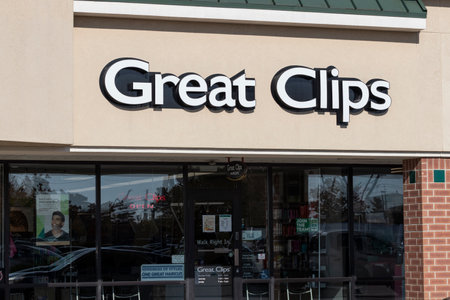 Fishers - Circa November 2021: Great Clips strip mall haircut location. Great Clips hair salons provide haircuts to men, women and kids.のeditorial素材