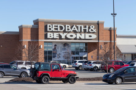 Westfield - Circa December 2021: Bed Bath & Beyond store. Bed Bath & Beyond carries cleaning supplies, health, wellness and personal care products.のeditorial素材