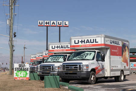 Kokomo - Circa March 2022: U-Haul Moving Truck Rental Location. U-Haul offers moving and storage solutions.のeditorial素材