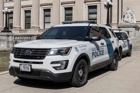 Indianapolis - Circa March 2022: Federal Protective Service Police vehicles. The Federal Protective Service provides security for federally owned buildings.のeditorial素材