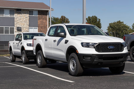 Kokomo - Circa October 2022: Ford Ranger pickup truck display at a dealership. Ford offers the Ranger in XL, XLT and Lariat models.のeditorial素材