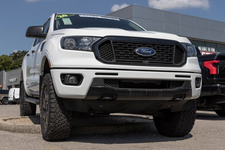Indianapolis - Circa August 2022: Used Ford Ranger display at a dealership. With supply issues, Ford is relying on preowned car sales to meet demand.のeditorial素材
