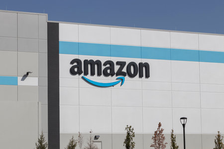 Plainfield - Circa October 2022: Amazon.com Fulfillment Center. Amazon is the Largest Internet-Based Retailer in the US and celebrates Prime Day.のeditorial素材