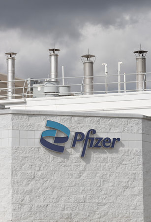 Franklin - April 21, 2024: Pfizer site manufacturing heparin active pharmaceutical ingredient. Pfizer is a pharmaceutical biotechnology corporation.のeditorial素材