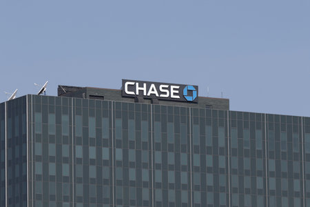 Milwaukee - August 14, 2024: Chase Bank tower and retail branch. Chase is the consumer and commercial banking business of JPMorgan Chase.のeditorial素材