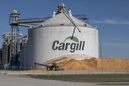 Tipton - December 8, 2024: Cargill Indiana corn, soybean, and wheat grain facility. Cargill is a global food corporation.のeditorial素材