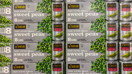 Indianapolis - December 11, 2024: Le Sueur canned sweet peas display. Le Sueur canned vegetables are a staple of holiday cooking.のeditorial素材