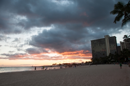 Famous Waikiki Beach on the Hawaiian island of Oahu at night のeditorial素材
