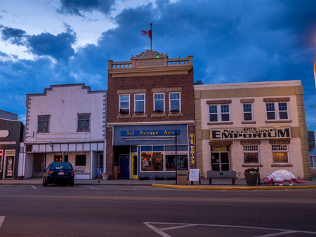 Old building at night in Drumheller, Alberta Canada.のeditorial素材