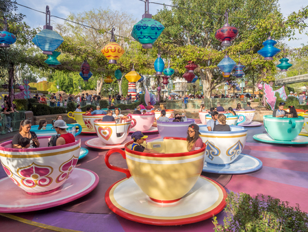 ANAHEIM, CALIFORNIA - FEBRUARY 14: Mad Tea Party rider at Fantasyland in the Disneyland Park on February 14, 2016 in Anaheim, California. Disneyland is Walt Disney's original theme park.のeditorial素材
