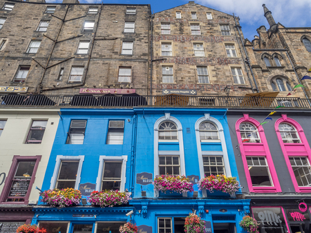 EDINBURGH, SCOTLAND - JULY 30: Looking up Victoria Street towards the Royal Mile on July 30, 2017 in Edinburgh Scotland. The Royal Mile is a popular attraction in Edinburgh and hosts many tourists.のeditorial素材