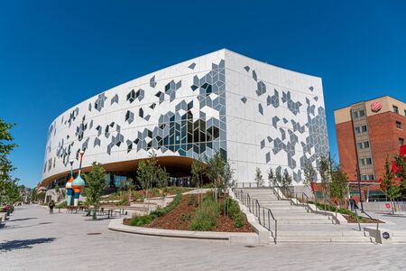 Calgary, Canada - July 26, 2019: Calgary`s brand new main public library in central Calgary. The library recently opened to great fanfare and contains many amenities as well as nice cafe.のeditorial素材