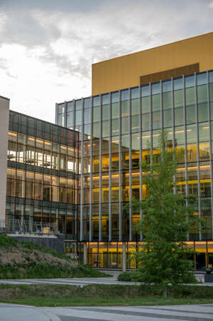 Calgary, Alberta - June 3, 2021: Exterior of the Schulich School of Engineering at the University of Calgary.のeditorial素材