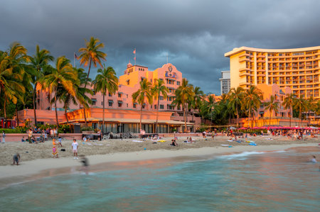 Honolulu, Hawaii - December 29, 2022: View of Waikiki Beach with Diamond Head valcano in the distance.のeditorial素材
