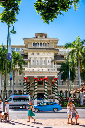 Honolulu, Hawaii - January 2, 2023: The landmark Moana Surfrider decorated for Christmas celebrations.のeditorial素材