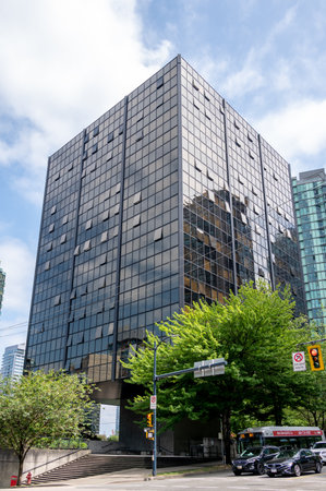 Vancouver, British Columbia - May 27, 2023: Views of the landmark Qube building in Vancouver's downtown.のeditorial素材