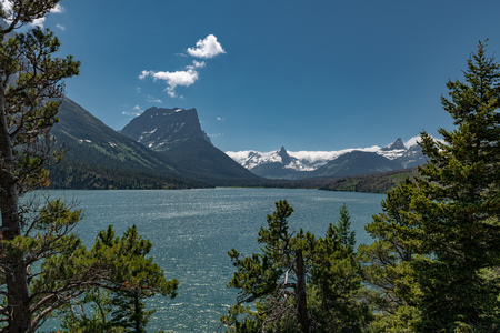 Beautiful landscape view of St Mary Lake in Glacier National Park, Montana,の写真素材