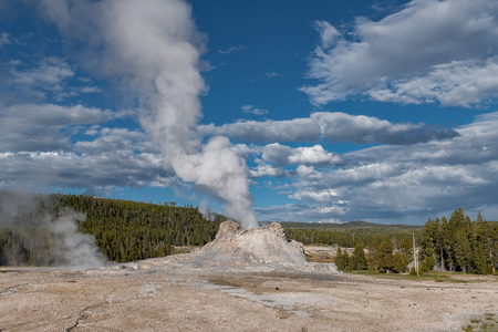 Castle Geyser, Yellowstone National Park (Upper Geyser Basin), Wyomingの写真素材
