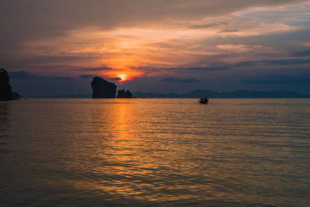 Sunset in Krabi, Thailandの写真素材