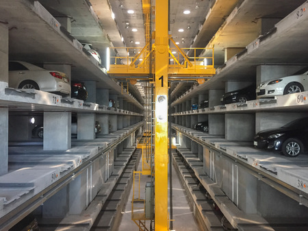 PATTAYA,CHONBURI,THAILAND - JUNE 21,2015: Pattaya Automatic Parking at Bali Hai pier. Automatic Parking for tourist travel to Koh Lan.rate is 30 baht1hr , 300 baht1dayのeditorial素材