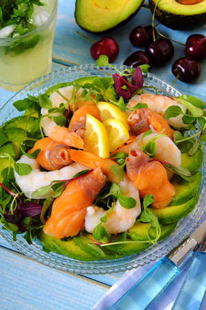 Summer salad with Salmon and prawnの写真素材