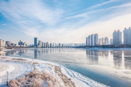 View of urban city in winterのeditorial素材