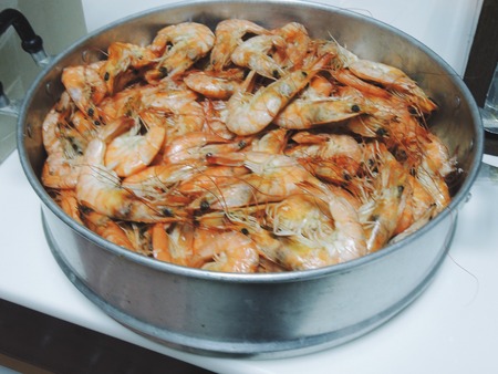 Prepared shrimp on plateの写真素材