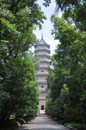 Linggu Pagoda in Purple Mountain (Zijin Shan), Nanjing, Jiangsu Province, China. Linggu Pagoda was built in 1929, designed by Henry Murphy. In memory of the soldiers killed in the 1911 revolution.の写真素材