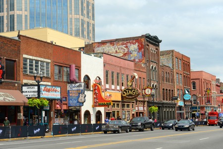 NASHVILLE,TN,USA - SEP 27, 2015: Honky tonk Bars on historical Broadway in downtown Nashville, Tennessee, USA. Lower Broadway is famous for entertainment district of country music.のeditorial素材