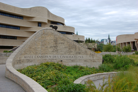 Canadian Museum of Civilization beside the Ottawa River in Gatineau, Ottawa, Canada. Now this museum is renamed as Canadian Museum of History.のeditorial素材