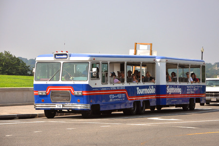 Tourmobile Tour bus in Washington DC, USA.のeditorial素材