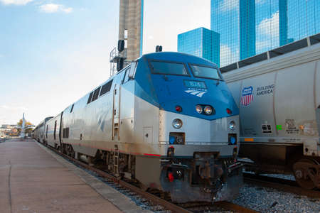 Amtrak General Electric GE P42DC Genesis Locomotive in Dallas Union Station, Dallas, Texas TX, USA.のeditorial素材