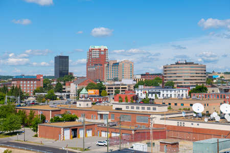 Manchester modern city skyline including City Hall Plaza and Brady Sullivan Plaza building in downtown Manchester, New Hampshire NH, USA.のeditorial素材