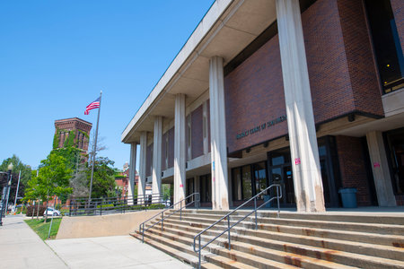 Lynn District Court at 580 Essex Street in historic downtown Lynn, Massachusetts MA, USA.のeditorial素材