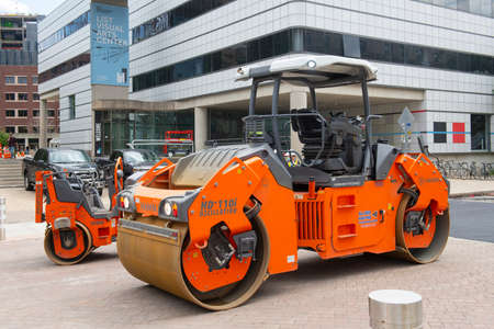 Road Roller on a construction site in downtown Cambridge, Massachusetts MA, USA.のeditorial素材