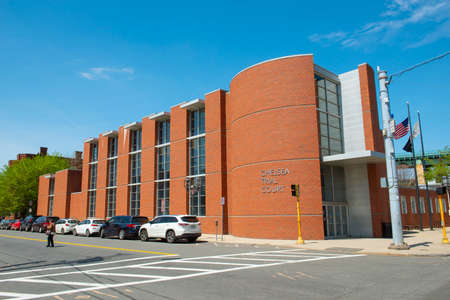 Chelsea District Court at 569 Broadway in downtown Chelsea, Massachusetts MA, USA.のeditorial素材