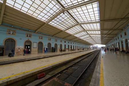 Platform of Santa Apolonia Station in city of Lisbon, Portugal.  This station serves Lisbon CP (Comboios de Portugal) Urban Services train.のeditorial素材