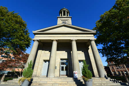 United First Parish Church was built in 1828 in downtown Quincy, Massachusetts MA, USA. Presidents John Adams and John Quincy Adams are buried in the family crypt beneath the church.の写真素材