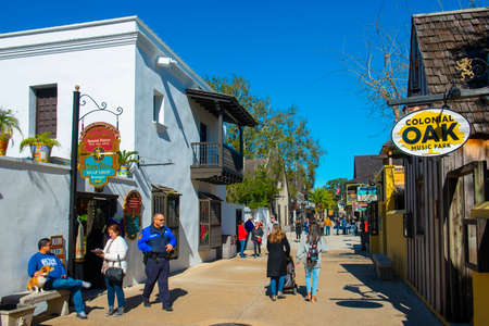 Market to Market Spanish Pottery in a historic commercial building at 22 St. George Street in historic center of St. Augustine, Florida FL, USA.のeditorial素材