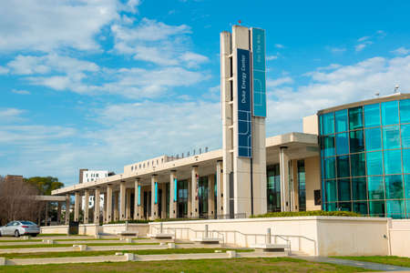 Duke Energy Center for the Performing Arts and Mahaffey Theater at 1st St in downtown St. Petersburg, Florida FL, USA.のeditorial素材