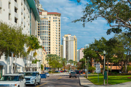 Moden residential skyscrapers in downtown at 1st Ave and 1st Street in St. Petersburg, Florida FL, USA.のeditorial素材