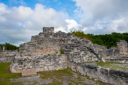 Maya ruin El Rey archaeological site, Cancun, Quintana Roo QR, Mexico.の写真素材