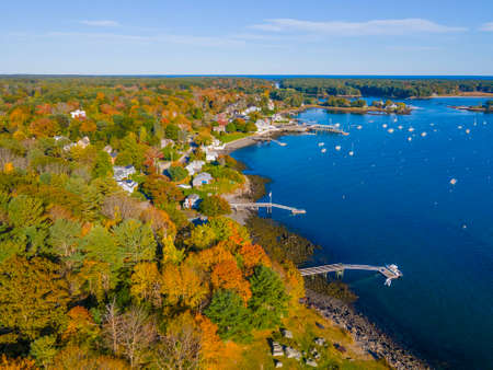 Pepperrell Cove on Piscataqua River at Portsmouth Harbor in Kittery Point, town of Kittery, Maine ME, USA.の写真素材
