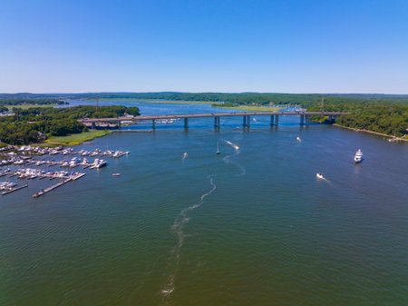 Raymond E. Baldwin Bridge crossing the Connecticut River at the mouth between town of Old Saybrook and Old Lyme, Connecticut CT, USA. The bridge carries Interstate Highway 95 and Uの写真素材