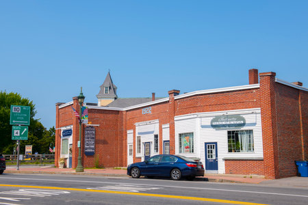 Historic commercial building at 61 Central Square in town center of Chelmsford, Massachusetts MA, USA.のeditorial素材