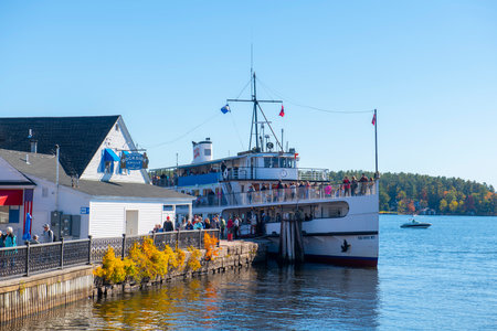 MS Mount Washington cruise ship docked at Wolfeboro on Lake Winnipesaukee in historic town center of Wolfeboro, New Hampshire NH, USA.のeditorial素材