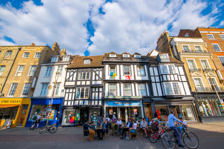 Historic commercial buildings on King's Parade at Cambridge University in Central Cambridge, England, UK.のeditorial素材